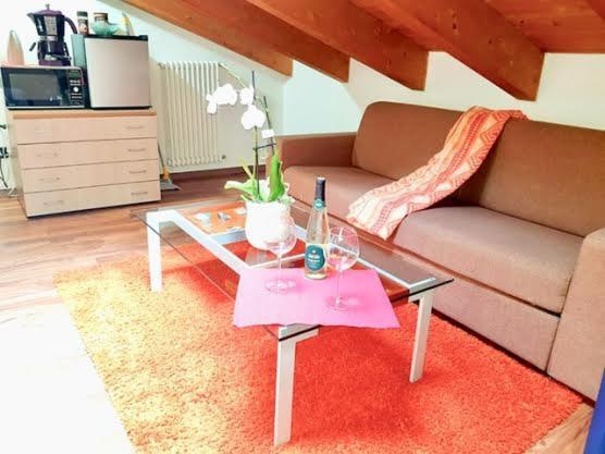 Casa Vacanza Zaira & Claudio Pianello Del Lario Kültér fotó