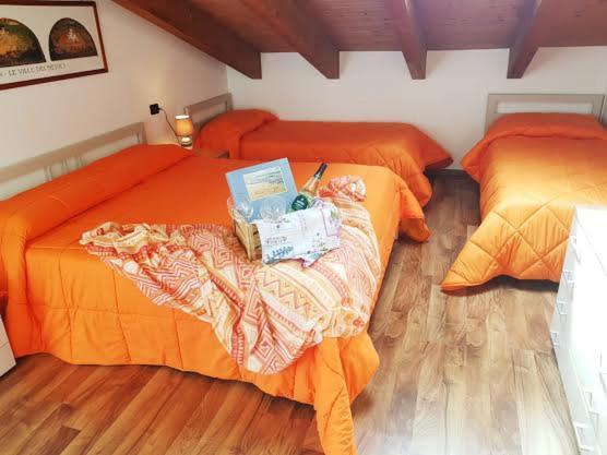 Casa Vacanza Zaira & Claudio Pianello Del Lario Kültér fotó